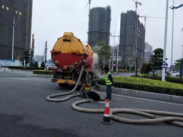 管道疏通剂就是火碱（火碱和管道疏松剂哪个好）